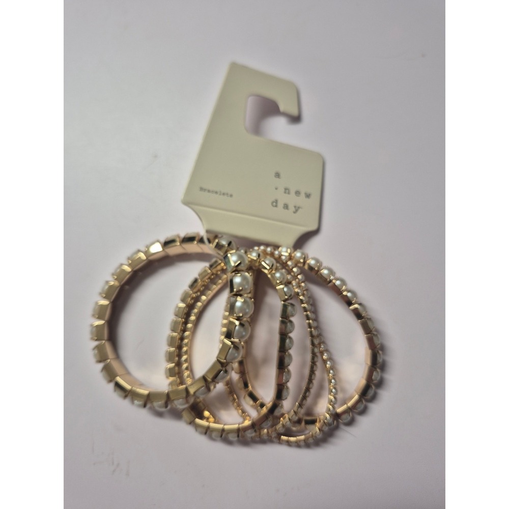 A New Day 5 Pc Bracelet Bundle Gold Beaded Elastic Thin Thick Different Size s24